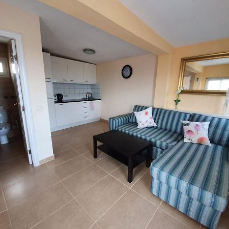 Palm Villa 1 Bed Apartment Overlooking Golf Course 圣米格尔德阿沃纳 外观 照片