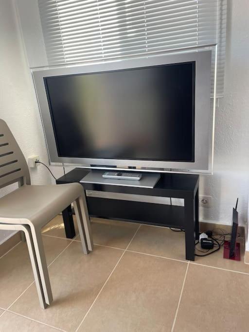 Palm Villa 1 Bed Apartment Overlooking Golf Course 圣米格尔德阿沃纳 外观 照片