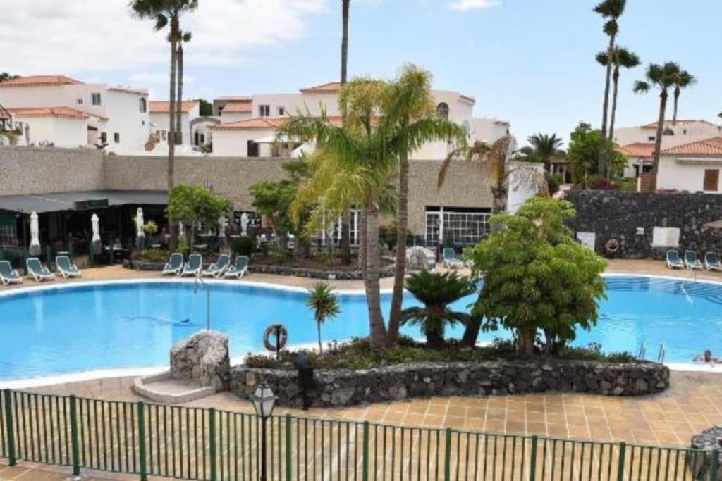 Palm Villa 1 Bed Apartment Overlooking Golf Course 圣米格尔德阿沃纳 外观 照片