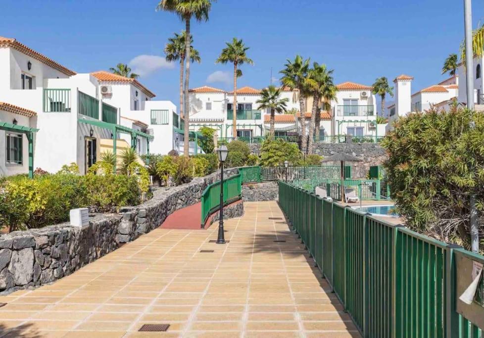 Palm Villa 1 Bed Apartment Overlooking Golf Course 圣米格尔德阿沃纳 外观 照片